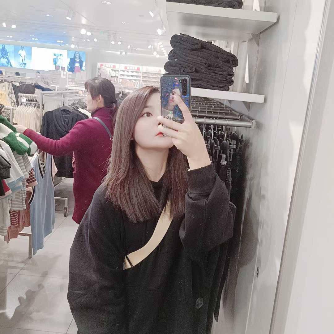 很漂亮的小美女